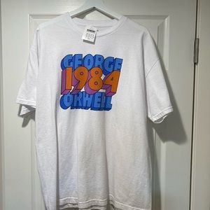 Brand new oversized graphic tee - NOT AVAILABLE ON BRANDY